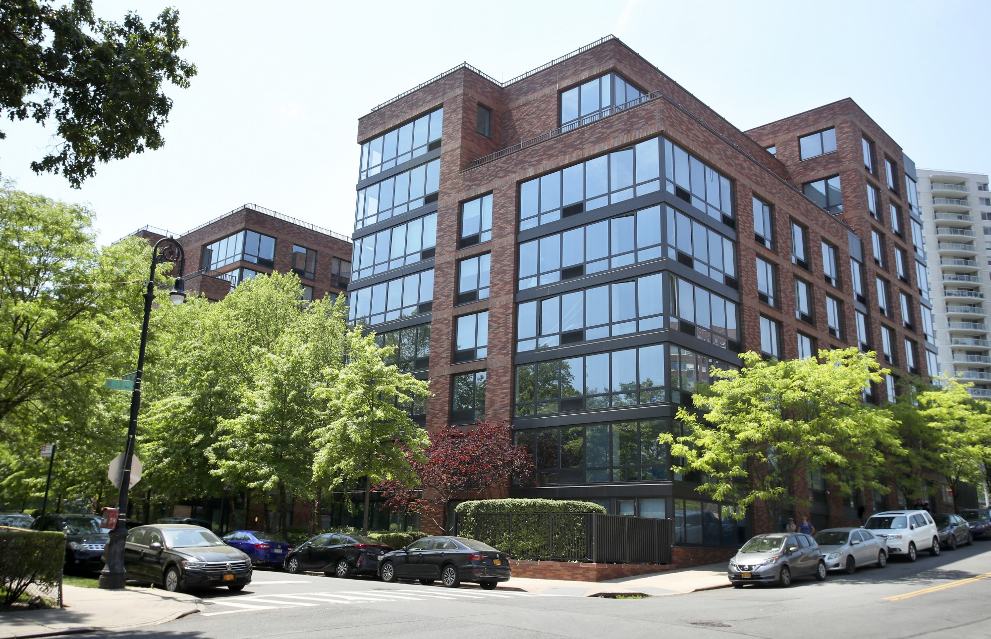 3260 Henry Hudson Parkway from street