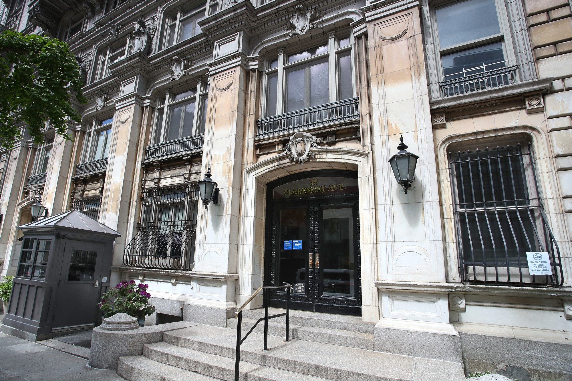 35 Claremont Avenue Entrance