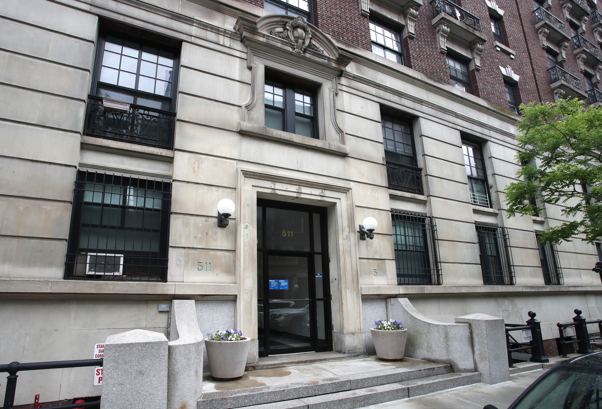 511 West 113th Street entrance