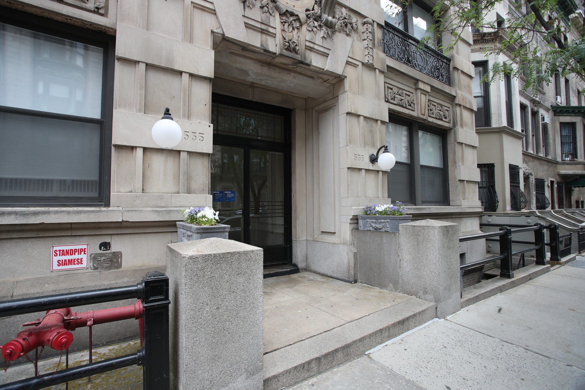 535 West 113th Street entrance