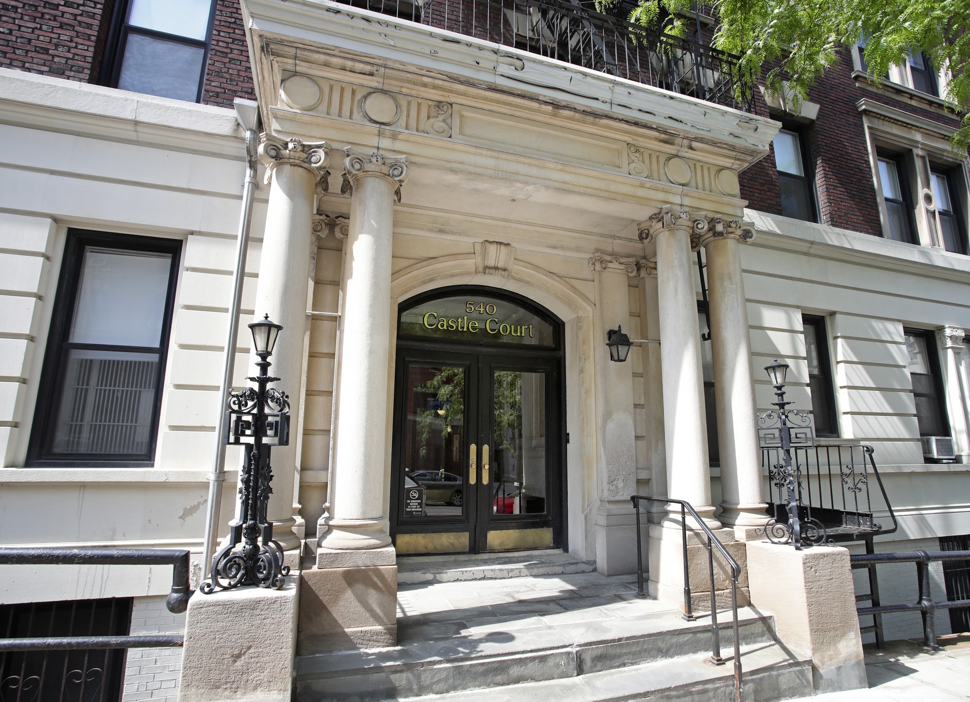 540 West 122nd Street entrance
