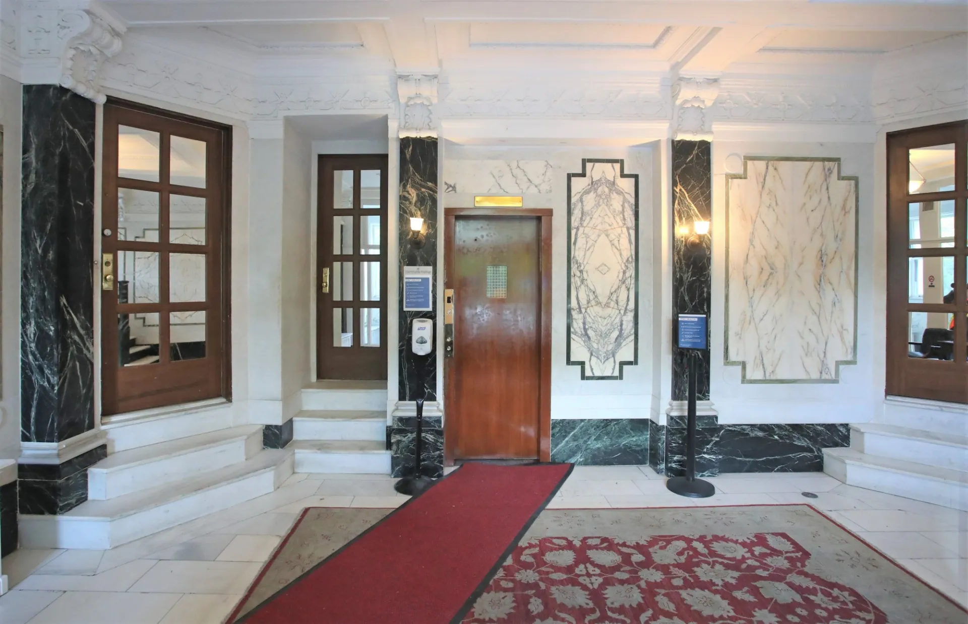 445 Riverside Drive Lobby