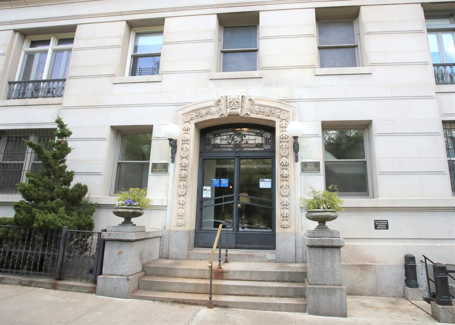 445 Riverside Drive Entrance