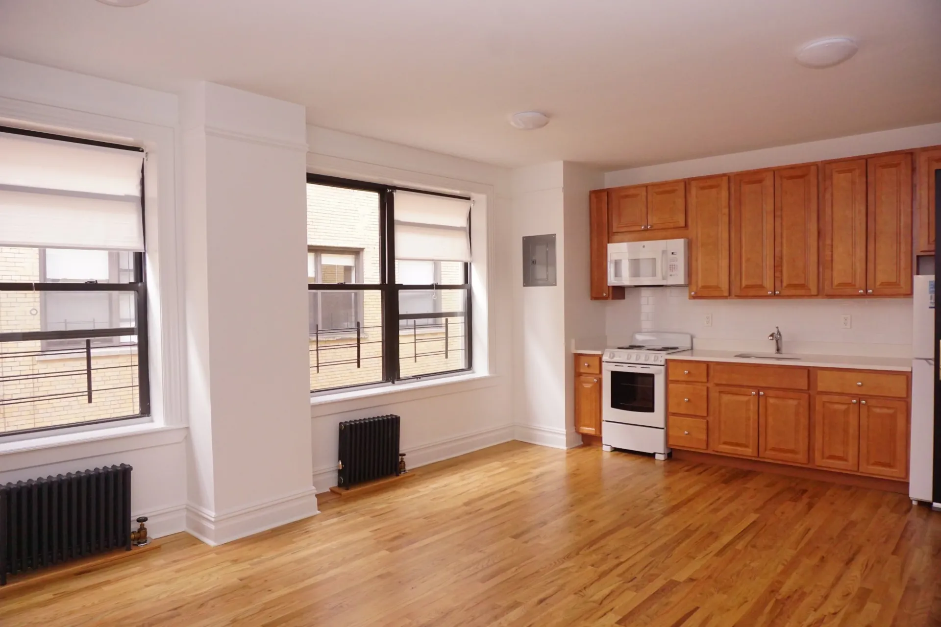 Example of a studio apartment - kitchen view
